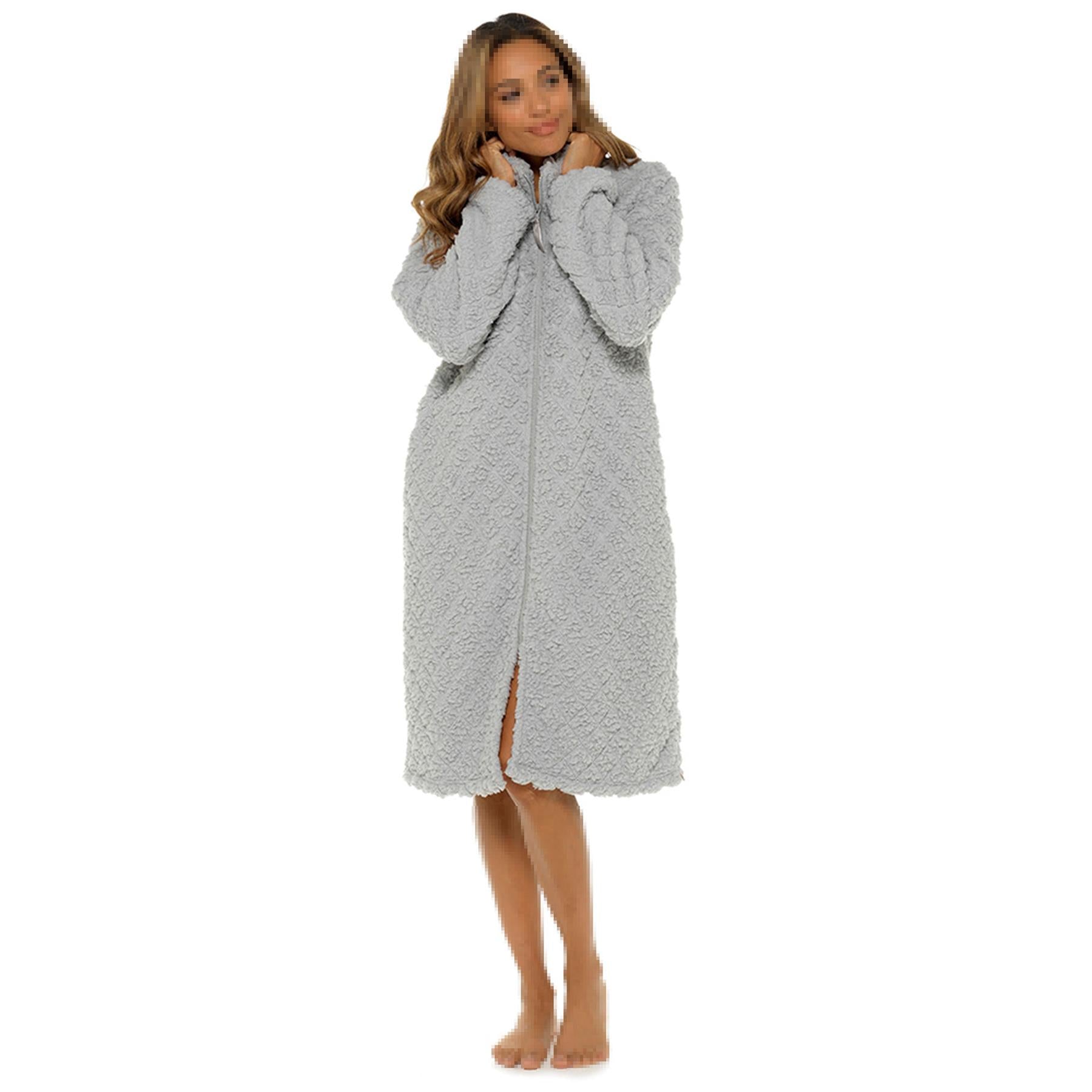 A2Z Womens Foxbury Diamond Fleece Zip Up Robe Soft Warm Cosy Dressing Gown