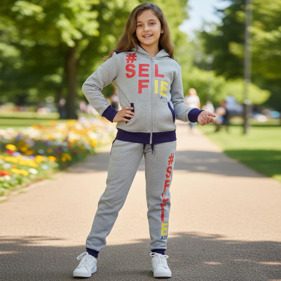 A2Z 4 Kids Girls Boys #SELFIE Tracksuit Hoodie & Joggers Outfit Set Top Bottom