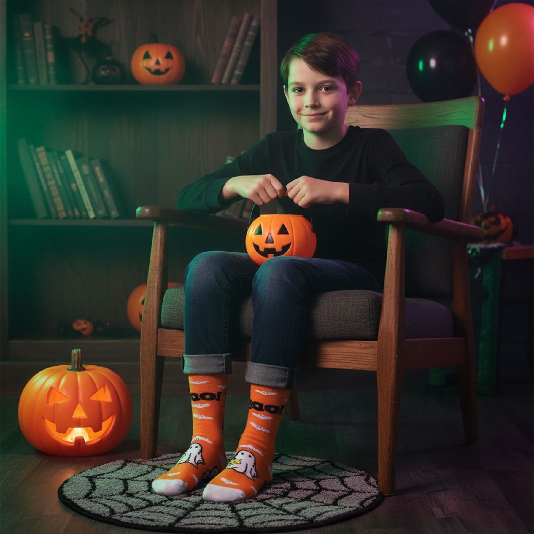 A2Z 4 Kids Girls Boys Novelty Halloween Skeleton Boo Spider Web Warm Crew Socks