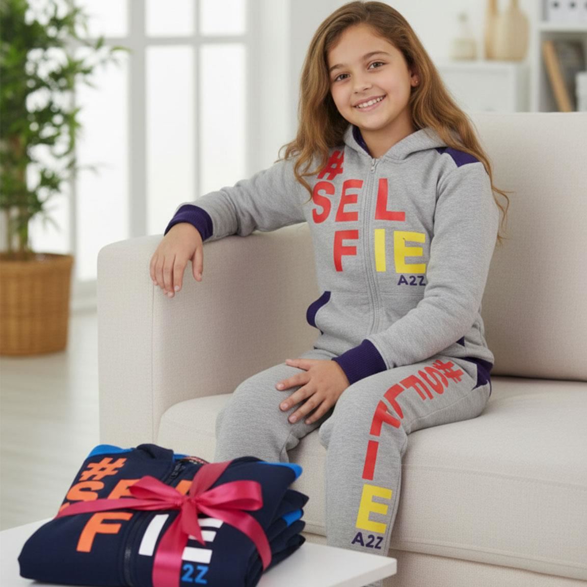 A2Z 4 Kids Girls Boys #SELFIE Tracksuit Hoodie & Joggers Outfit Set Top Bottom